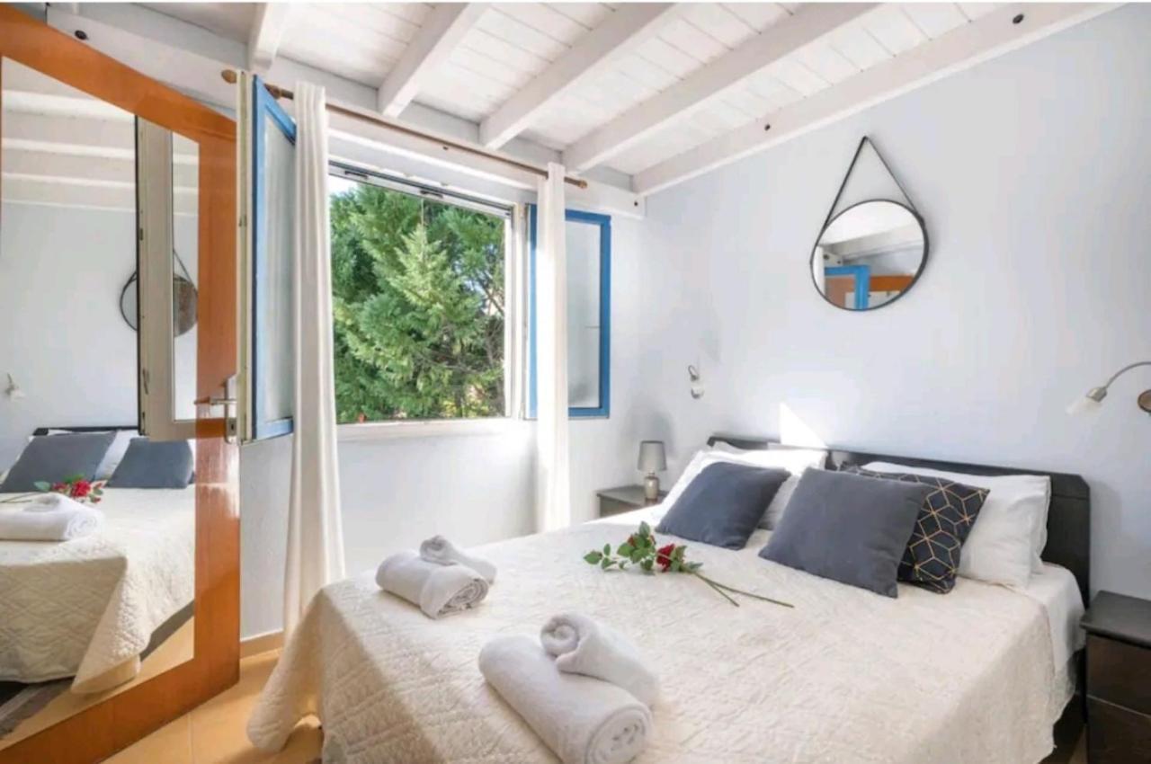 Govino Bay Luxury Beach Loft Apartment Danilia Dış mekan fotoğraf