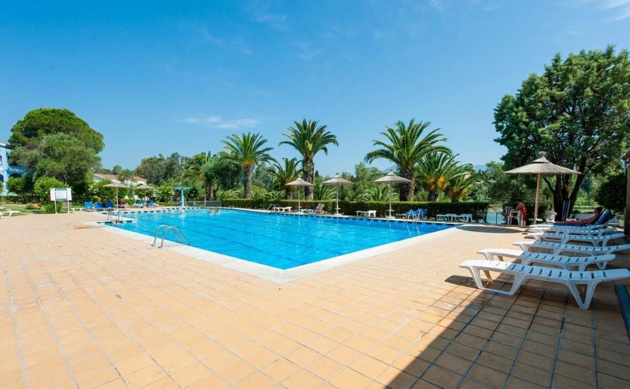 Govino Bay Luxury Beach Loft Apartment Danilia Dış mekan fotoğraf