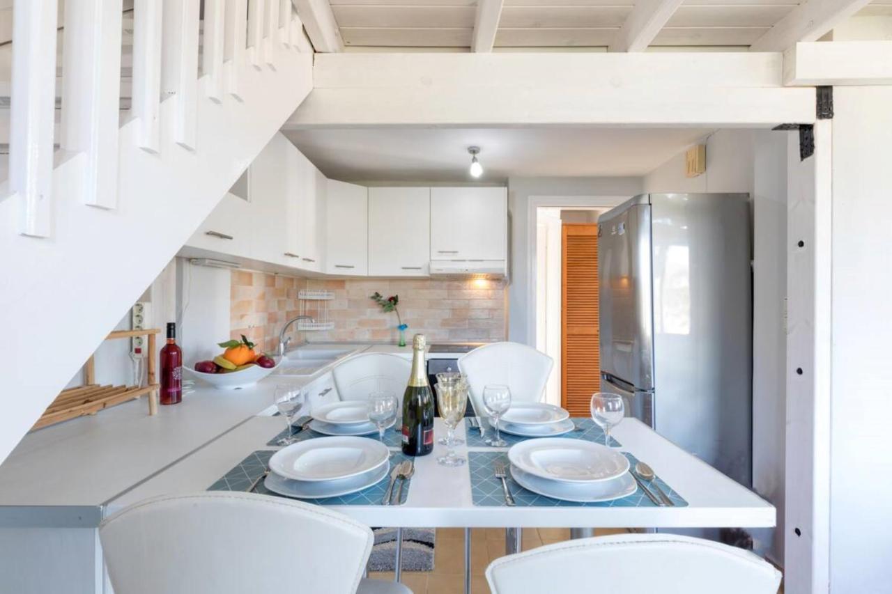 Govino Bay Luxury Beach Loft Apartment Danilia Dış mekan fotoğraf