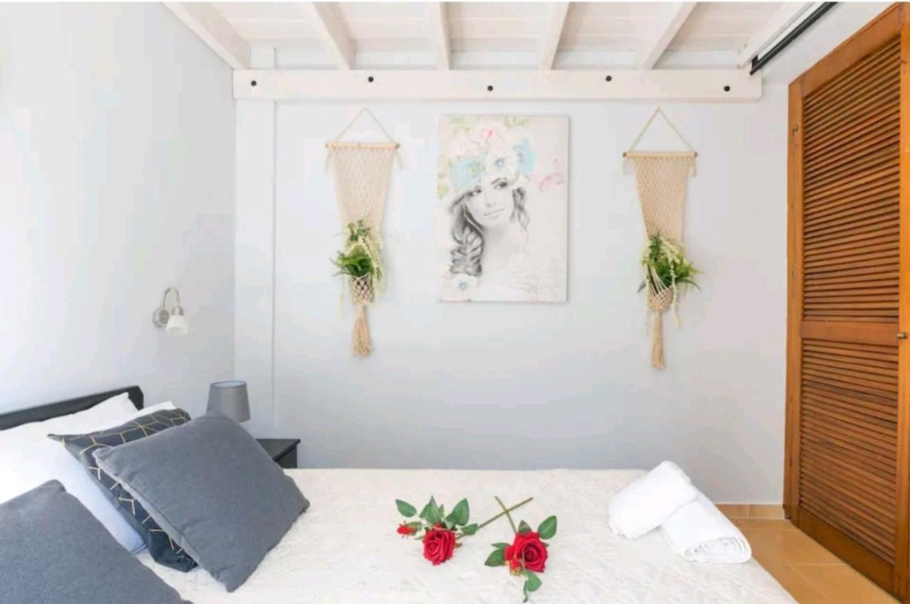 Govino Bay Luxury Beach Loft Apartment Danilia Dış mekan fotoğraf