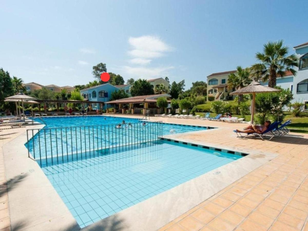Govino Bay Luxury Beach Loft Apartment Danilia Dış mekan fotoğraf